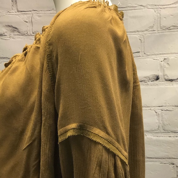 NEW FREE PEOPLE AUTHENTIC PEASANT STYLE FLOWY TOP. CAN BE WORN 2 WAYS - Picture 14 of 16